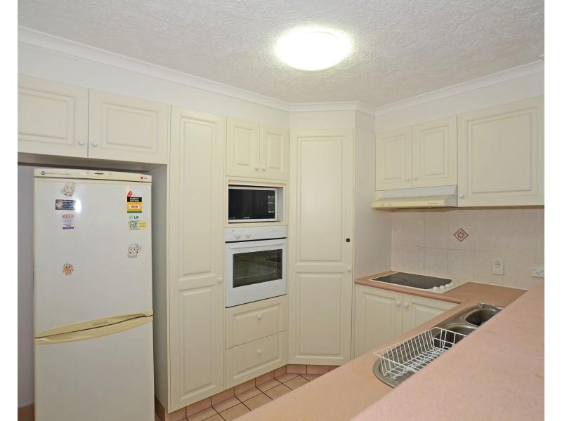 5/2103 Gold Coast Highway, Miami QLD 4220