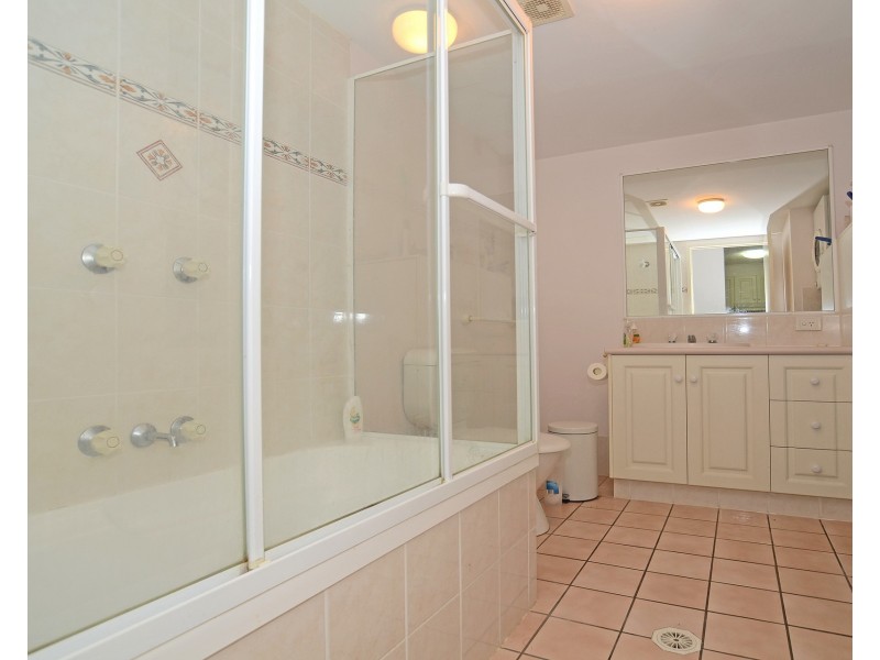 5/2103 Gold Coast Highway, Miami QLD 4220