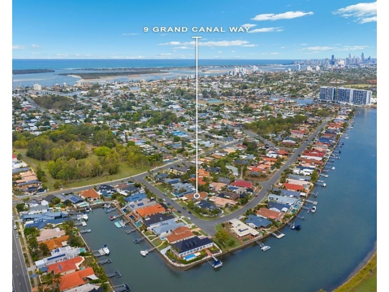 9 Grand Canal Way, Runaway Bay QLD 4216