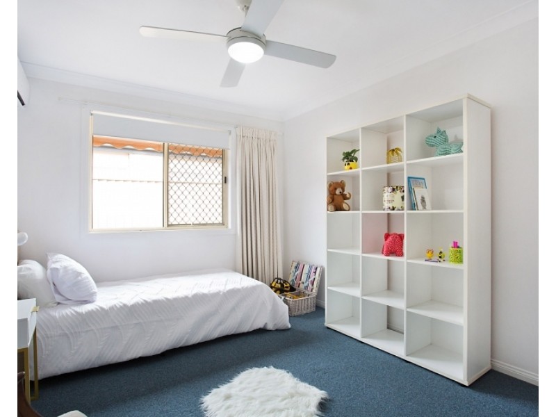 9 Grand Canal Way, Runaway Bay QLD 4216