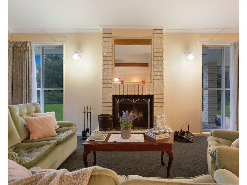 1 Elm Court, Tallebudgera QLD 4228