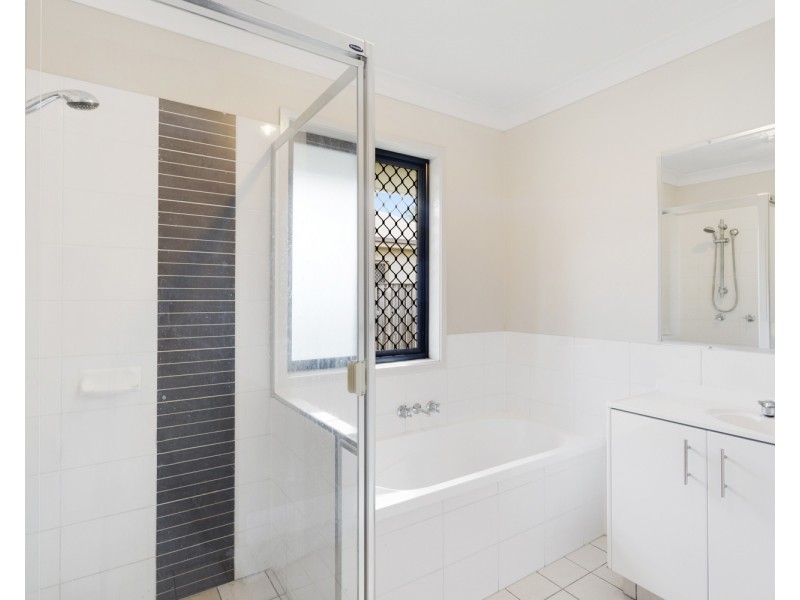 70 Maidenwell Road, Ormeau QLD 4208