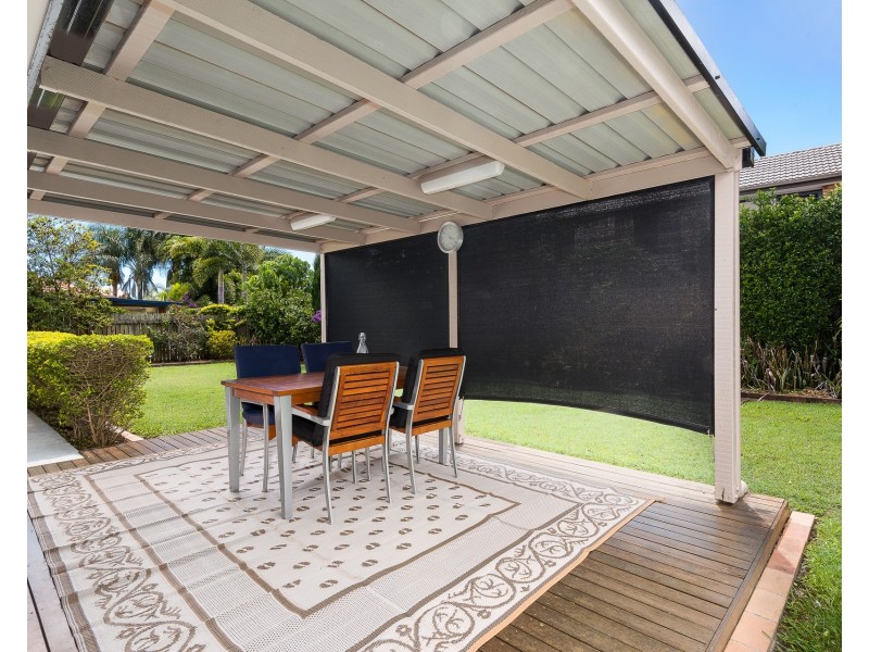 16 Dunlin Drive, Burleigh Waters QLD 4220