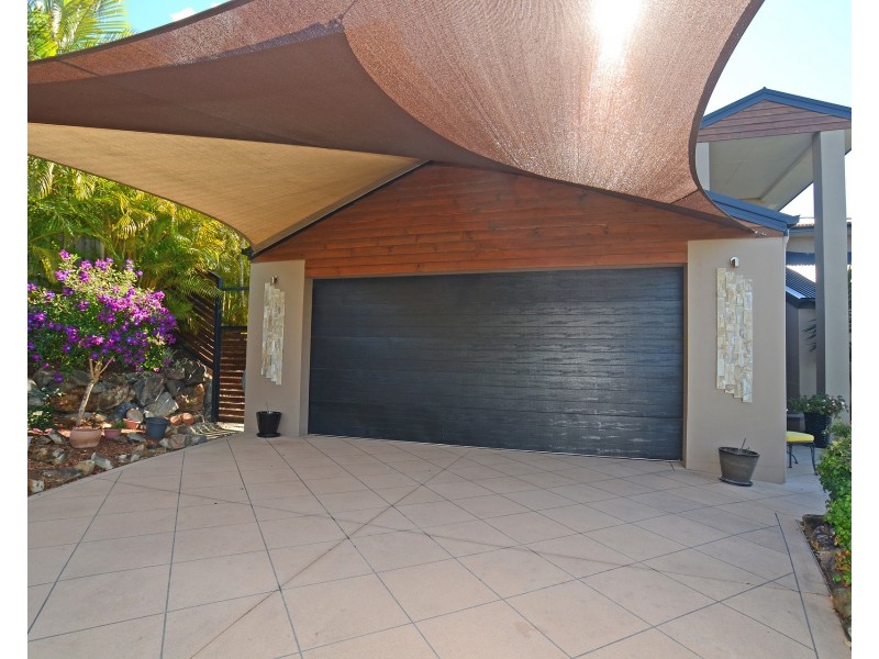 6 Molonglo Close, Reedy Creek QLD 4227