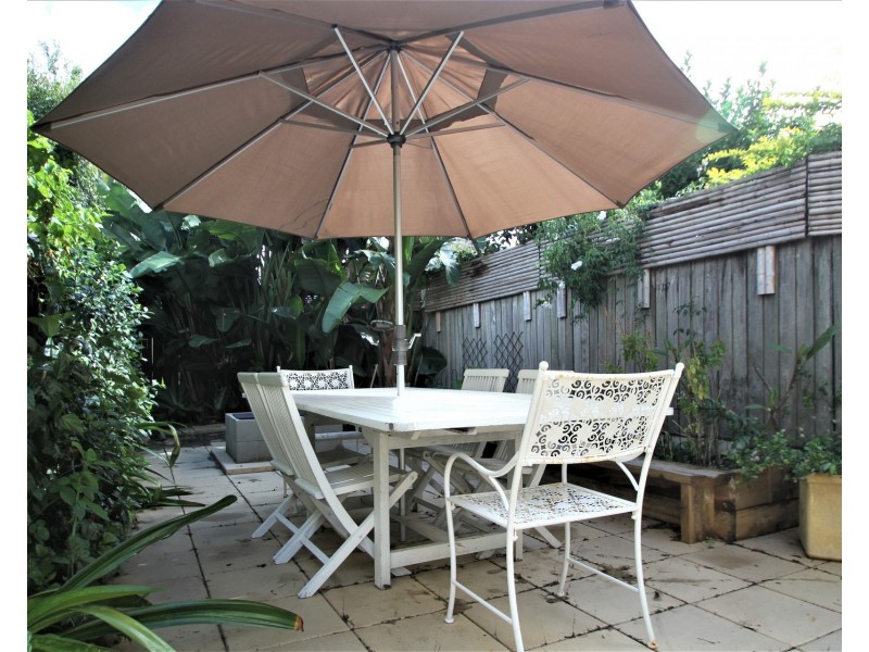 1/38 Pine Avenue, Surfers Paradise QLD 4217