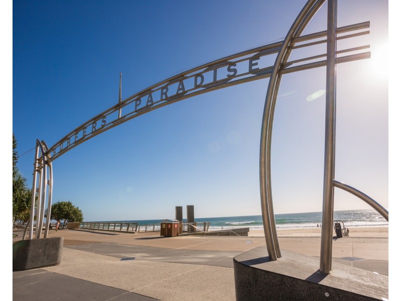 @/29 Tarcoola Crescent, Chevron Island QLD 4217