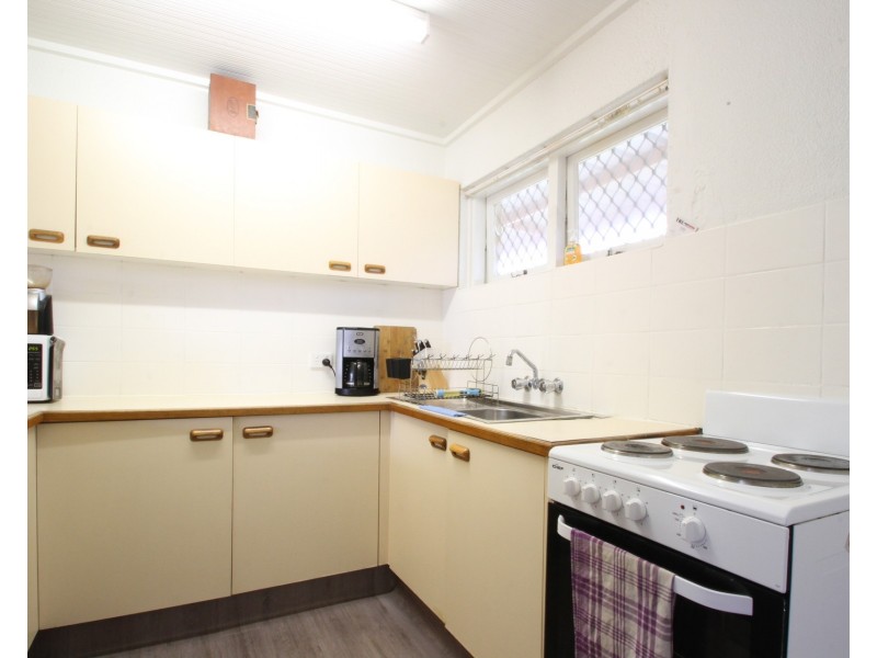 @/29 Tarcoola Crescent, Chevron Island QLD 4217