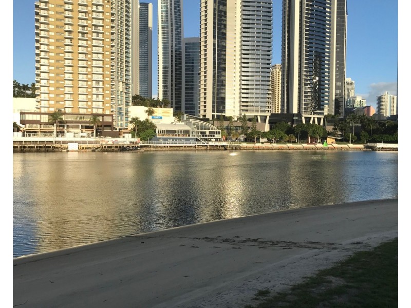 @/29 Tarcoola Crescent, Chevron Island QLD 4217