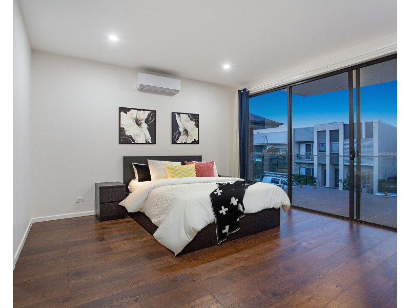 9 Jurien Crescent, Varsity Lakes QLD 4227