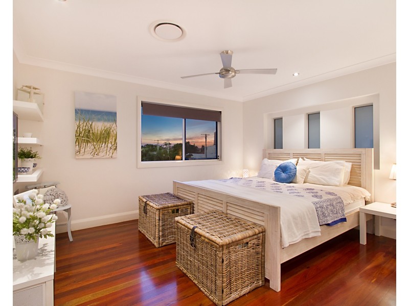 69 Fifth Avenue, Palm Beach QLD 4221