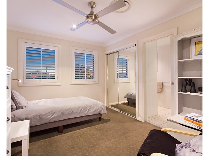 69 Fifth Avenue, Palm Beach QLD 4221