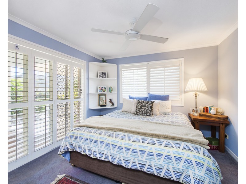 1/117 Petrel Avenue, Mermaid Beach QLD 4218