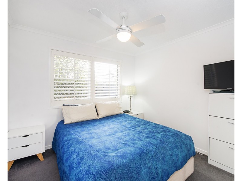 1/117 Petrel Avenue, Mermaid Beach QLD 4218