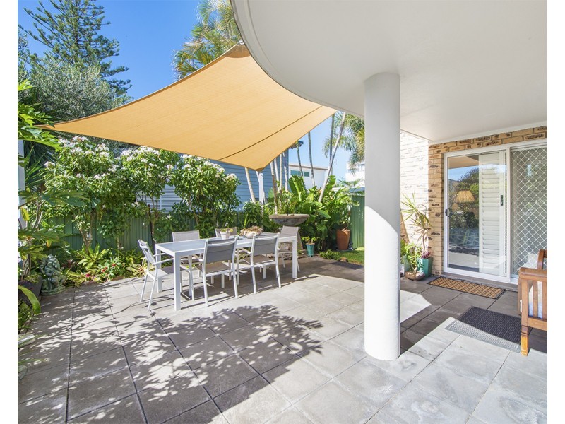 1/117 Petrel Avenue, Mermaid Beach QLD 4218