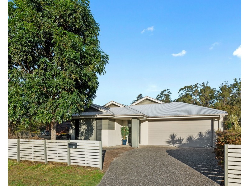 18 Sanctuary Parkway, Waterford QLD 4133