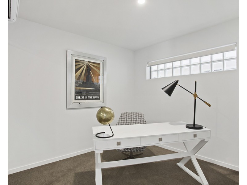 4105/1 Waterford Court, Bundall QLD 4217