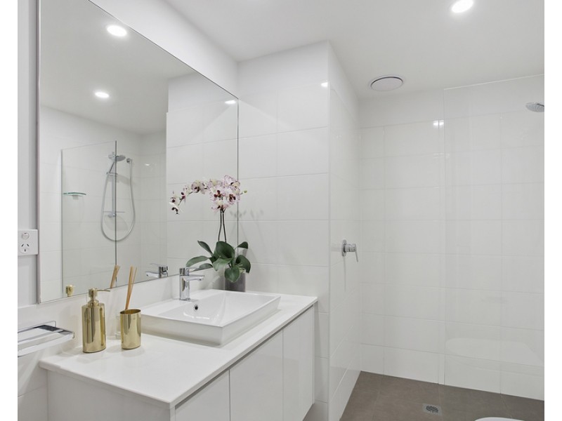 4105/1 Waterford Court, Bundall QLD 4217