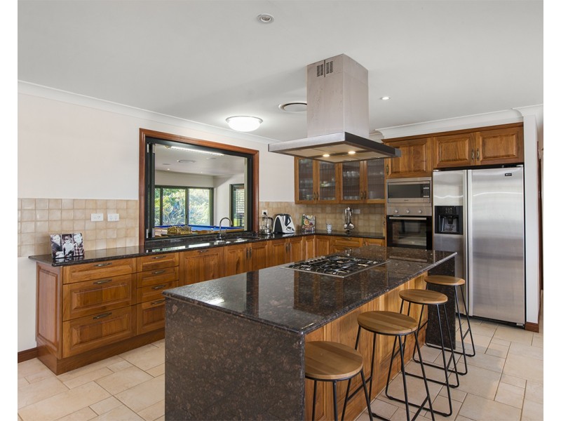 10 Larch Street, Tallebudgera QLD 4228