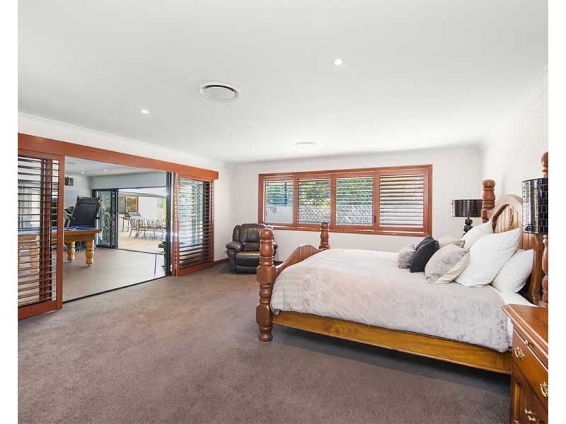 10 Larch Street, Tallebudgera QLD 4228