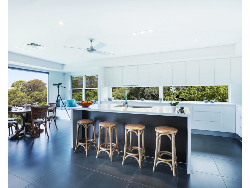 53 Crest Drive, Currumbin QLD 4223