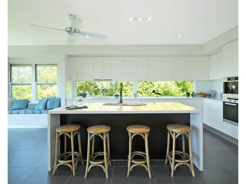53 Crest Drive, Currumbin QLD 4223