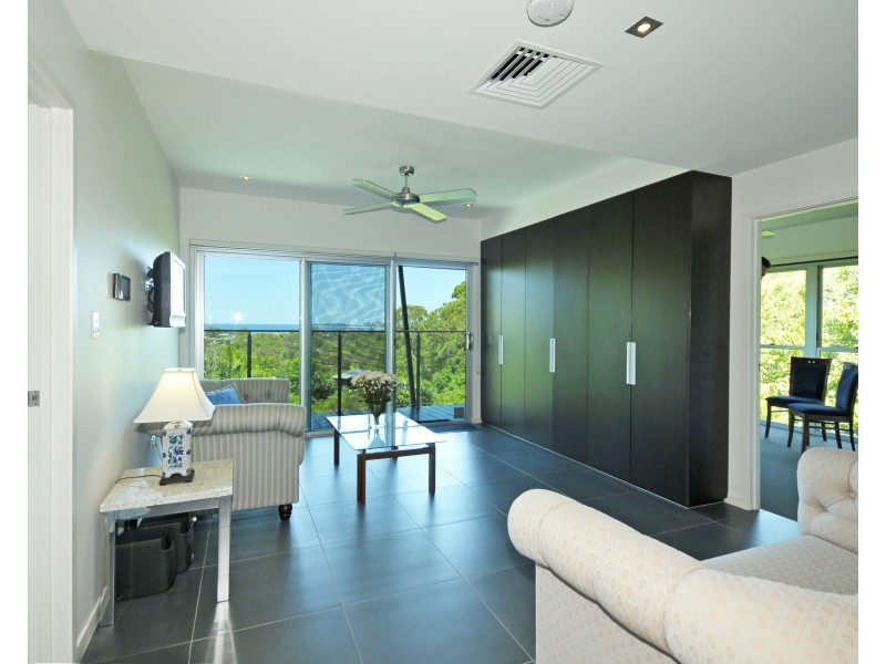 53 Crest Drive, Currumbin QLD 4223