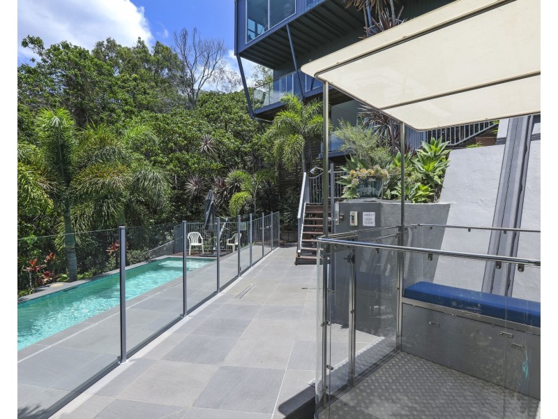 53 Crest Drive, Currumbin QLD 4223