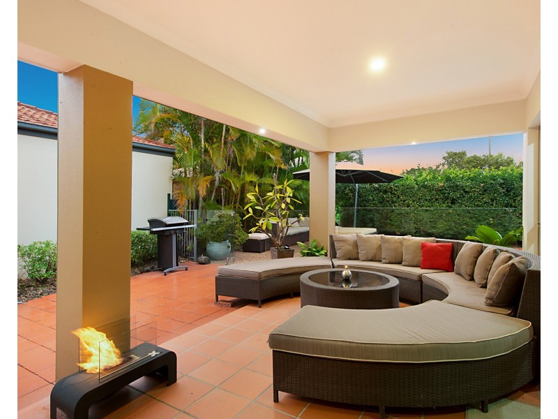 554 Oyster Cove Promenade, Helensvale QLD 4212