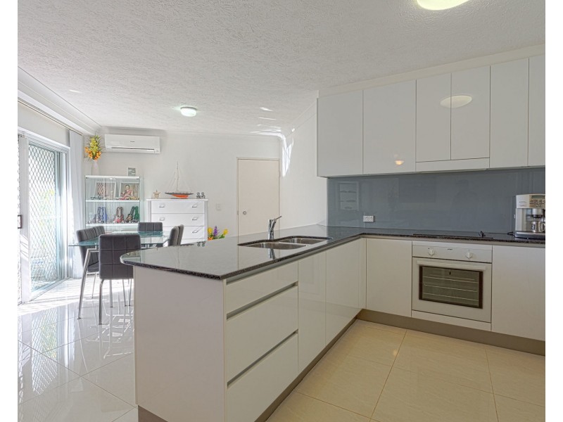 21/7 Redondo Avenue, Miami QLD 4220
