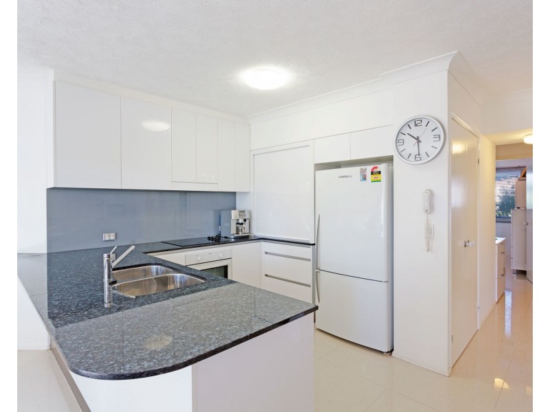 21/7 Redondo Avenue, Miami QLD 4220