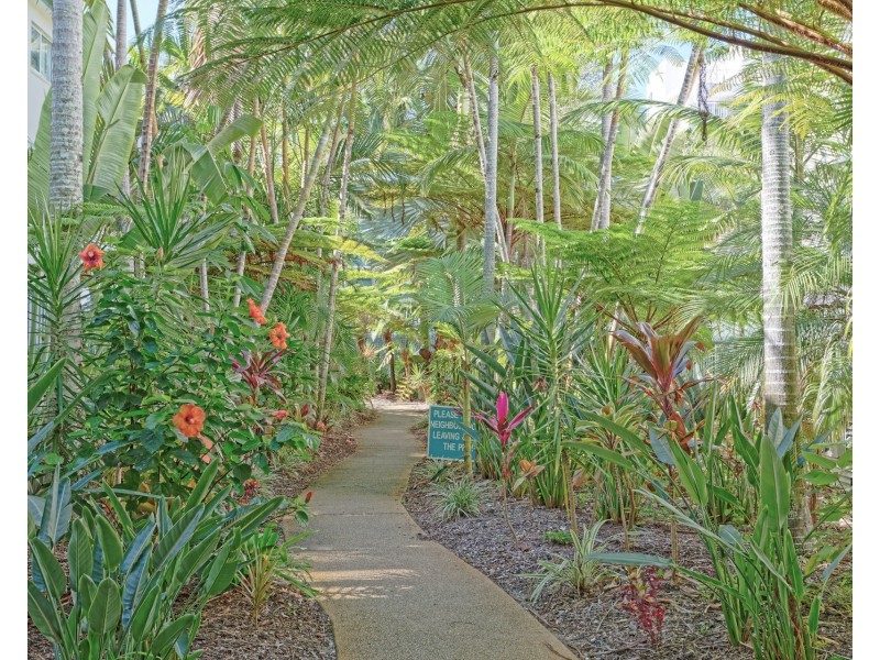 21/7 Redondo Avenue, Miami QLD 4220