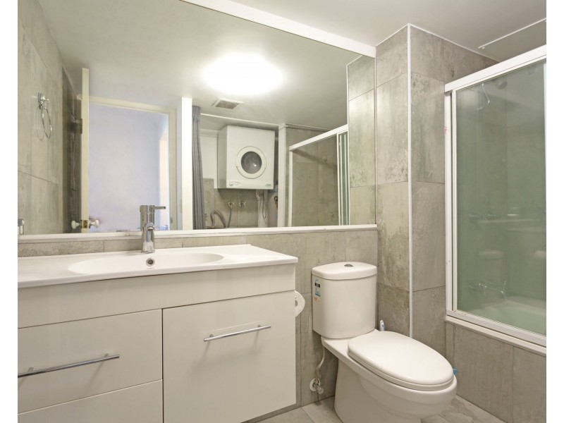 21/7 Redondo Avenue, Miami QLD 4220