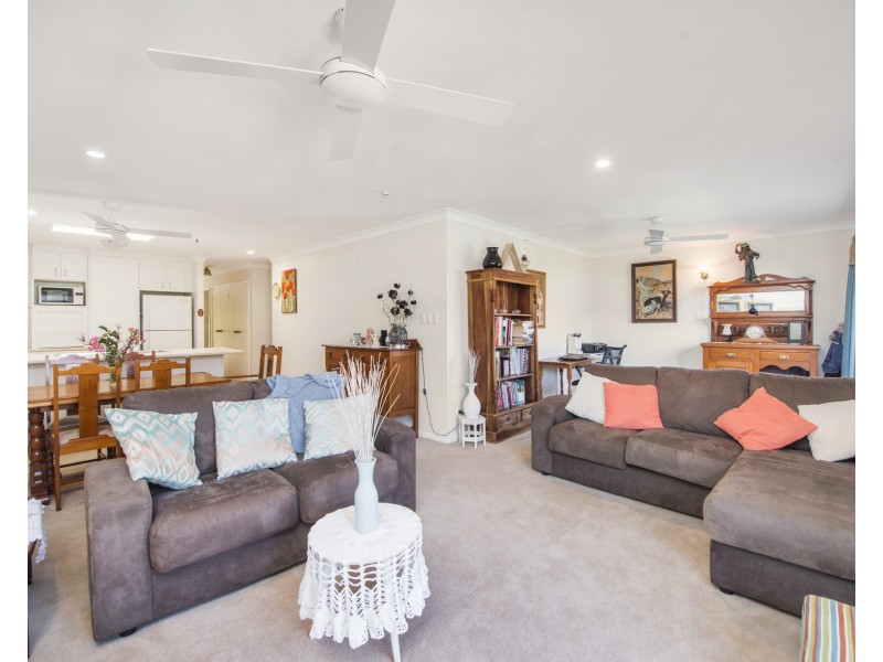 1/14 Mariners Crescent, Banora Point NSW 2486