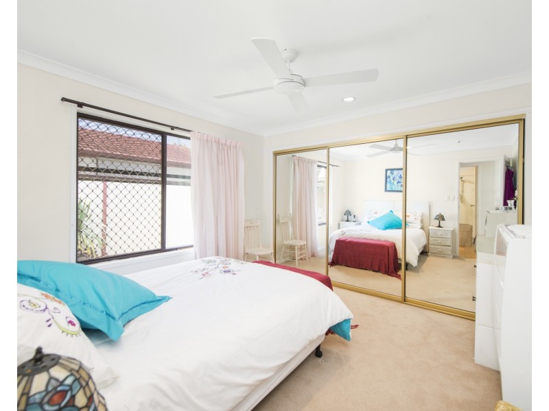 1/14 Mariners Crescent, Banora Point NSW 2486