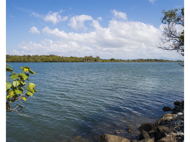 1/14 Mariners Crescent, Banora Point NSW 2486