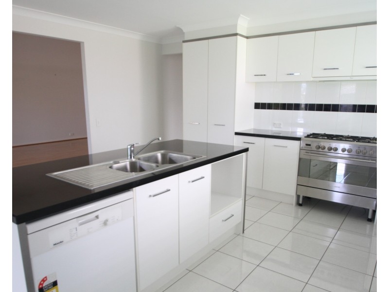 27 Hewson Court, Mudgeeraba QLD 4213