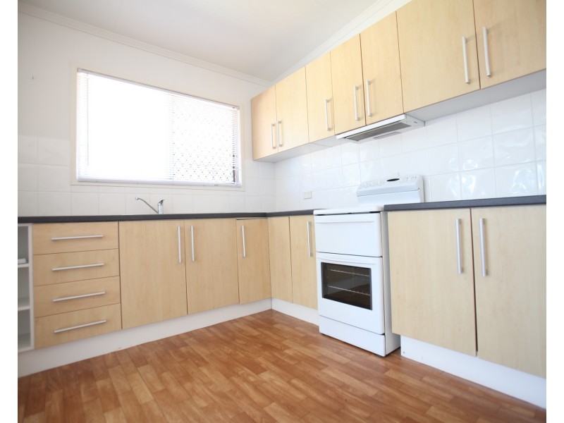 2/31 Sunshine Parade, Miami QLD 4220