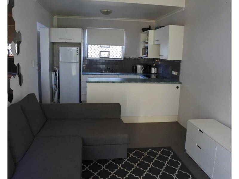 6/3 Redondo Avenue, Miami QLD 4220