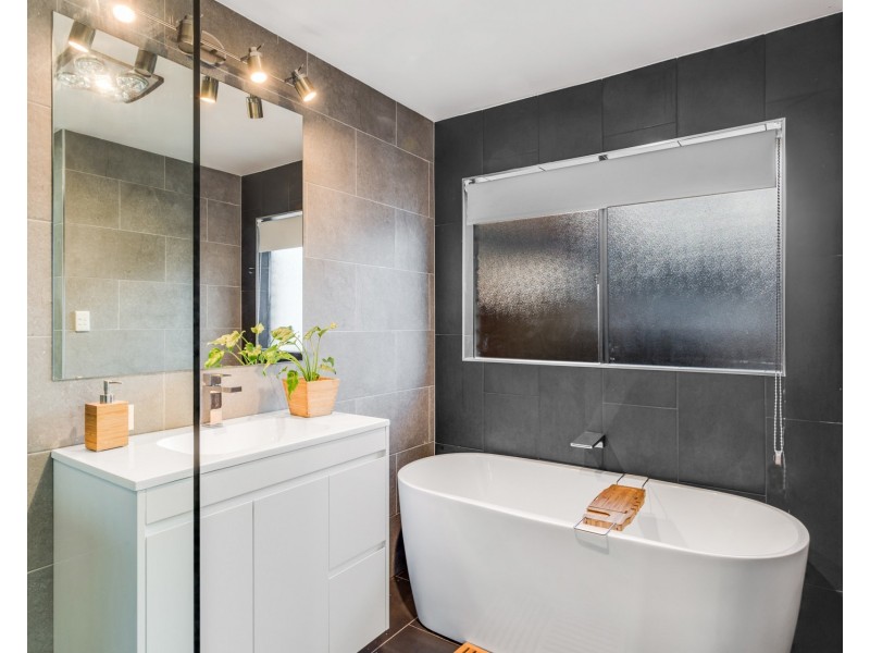 41 Manning Circuit, Pacific Pines QLD 4211