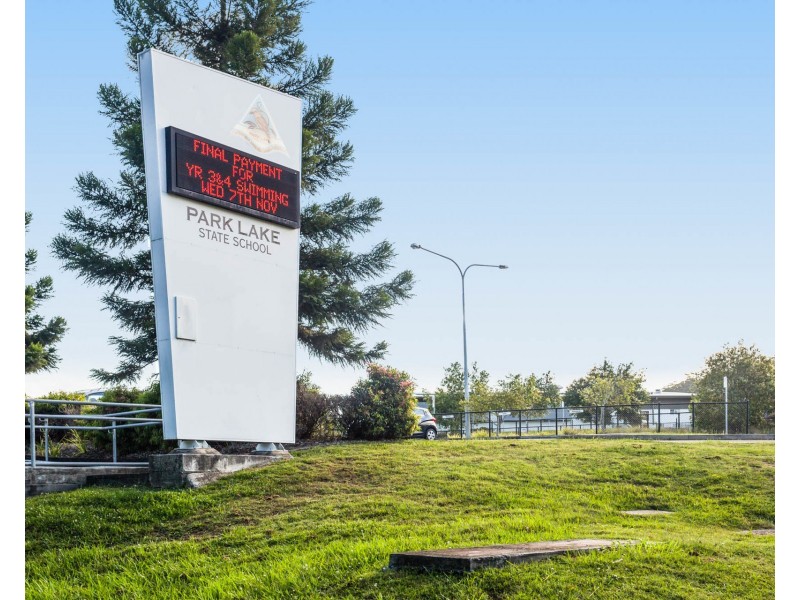 41 Manning Circuit, Pacific Pines QLD 4211