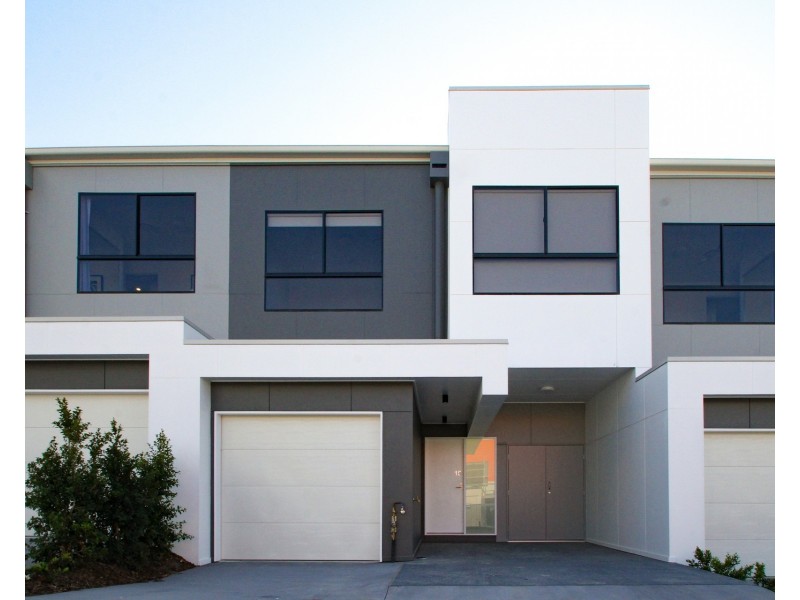 15/34 John Francis Drive, Carrara QLD 4211