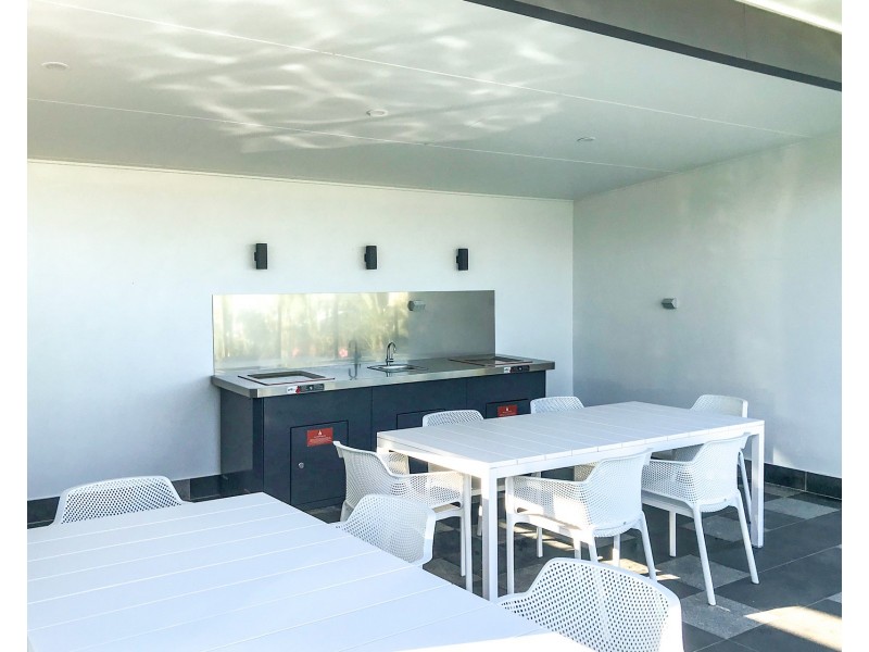 15/34 John Francis Drive, Carrara QLD 4211