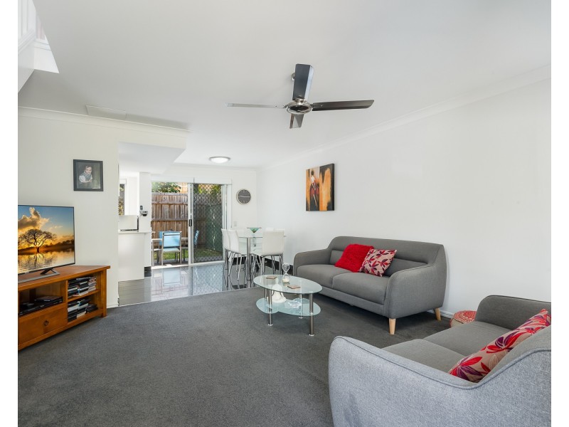 196/215 Cottesloe Drive, Mermaid Waters QLD 4218