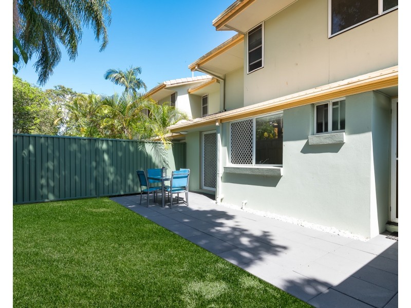 196/215 Cottesloe Drive, Mermaid Waters QLD 4218