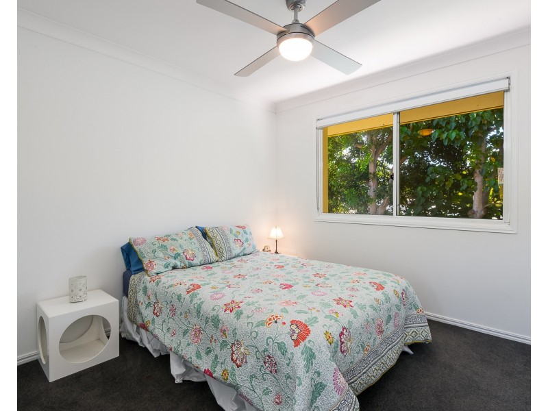 196/215 Cottesloe Drive, Mermaid Waters QLD 4218