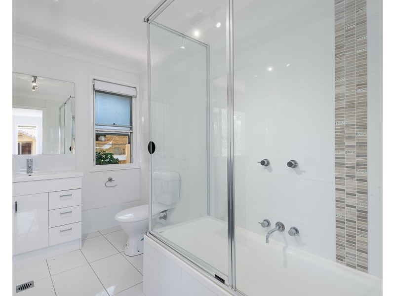 196/215 Cottesloe Drive, Mermaid Waters QLD 4218