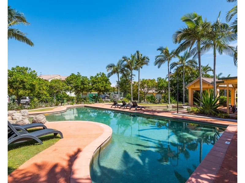 196/215 Cottesloe Drive, Mermaid Waters QLD 4218