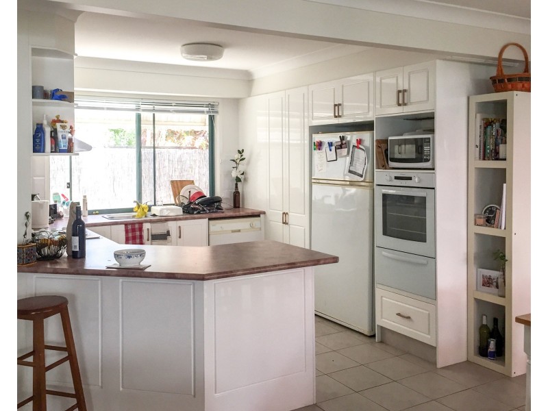 2/16 Redondo Avenue, Miami QLD 4220