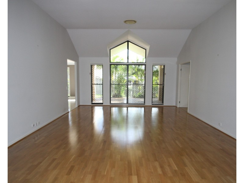 27 Hewson Court, Mudgeeraba QLD 4213