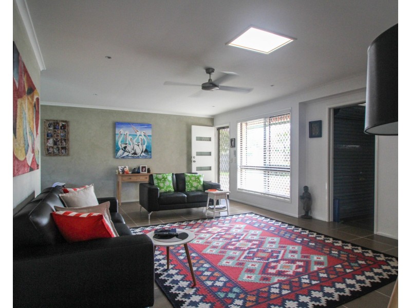 2/6 Peacock Place, Burleigh Waters QLD 4220